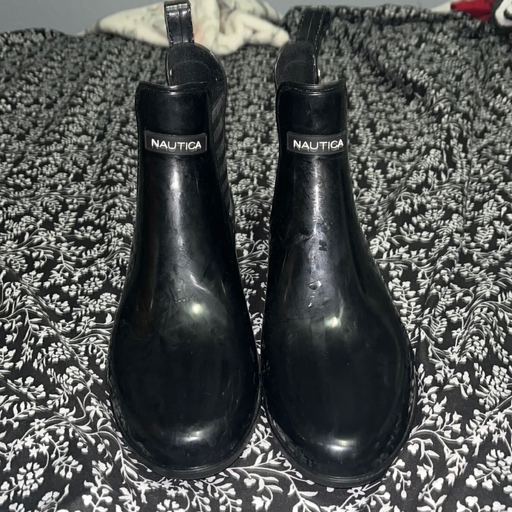 Nautica rubber rain boots size 9